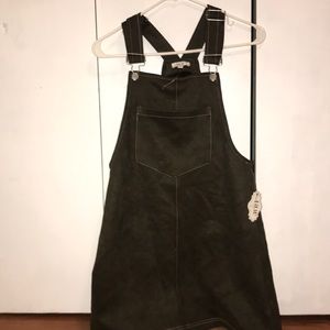 Overall dress